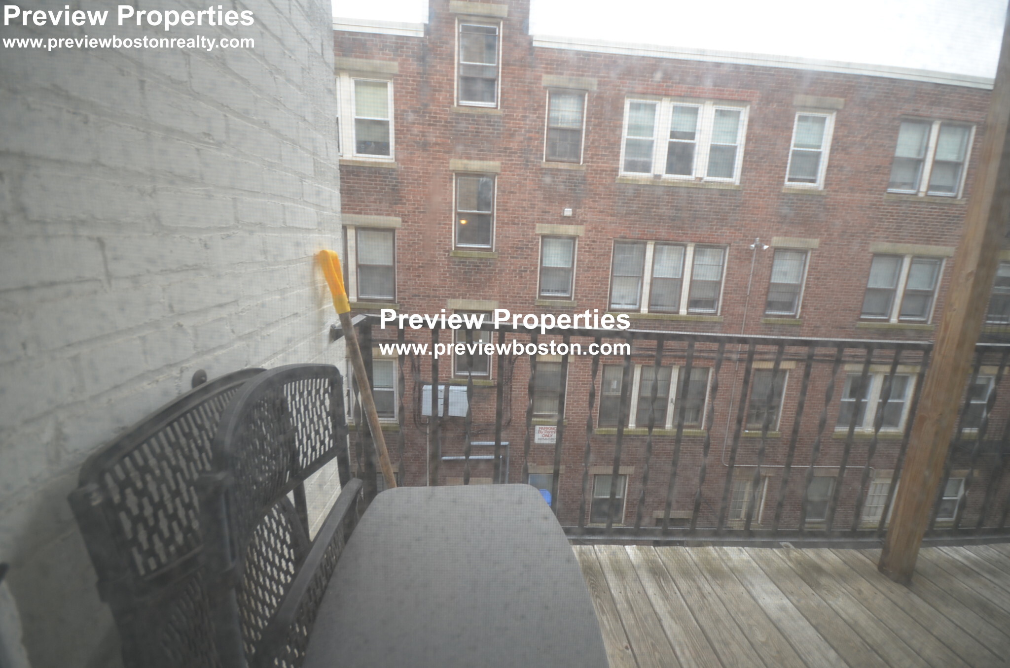 80 Sutherland Rd, Allston