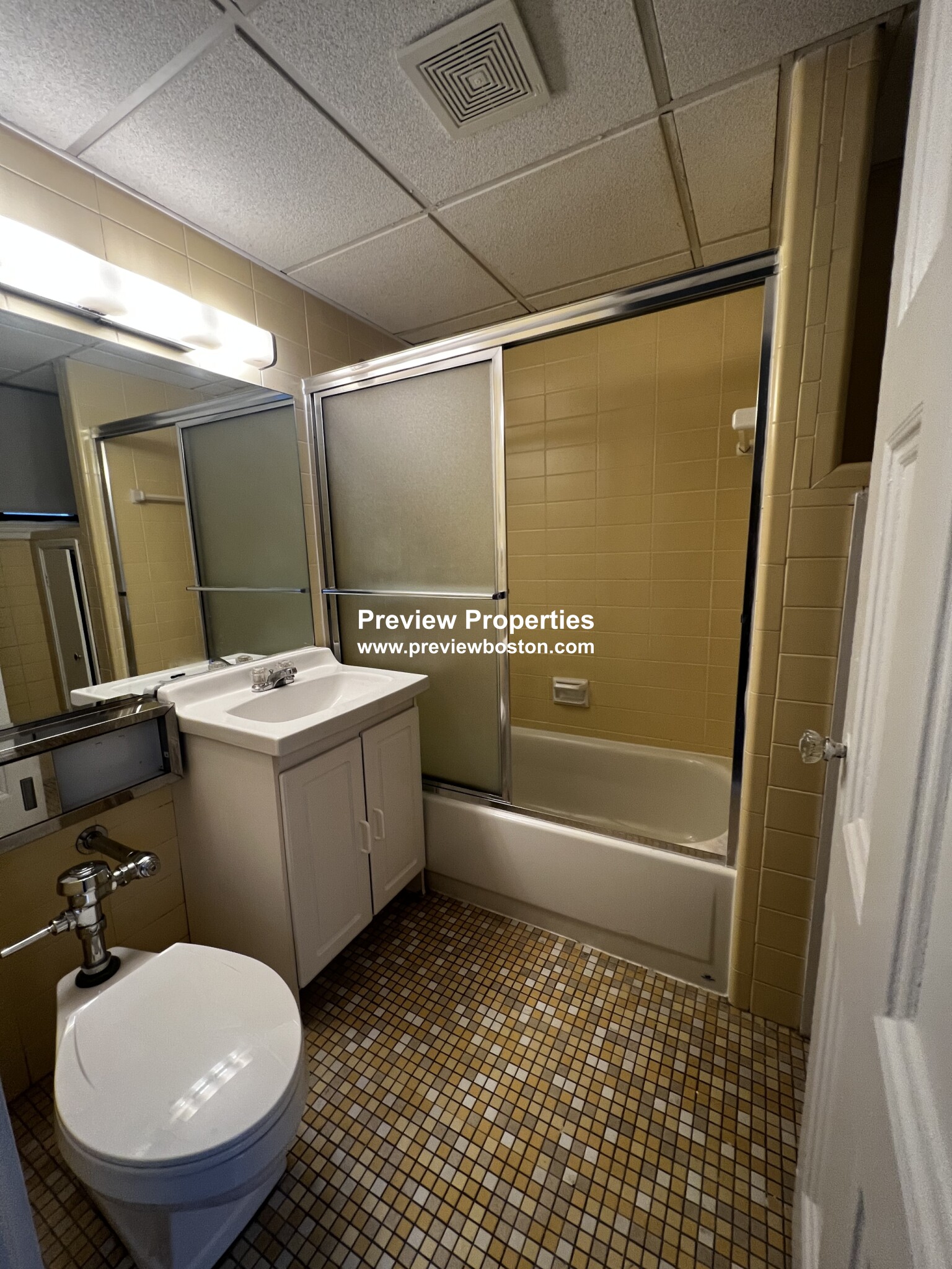 62 Boylston St, Back Bay