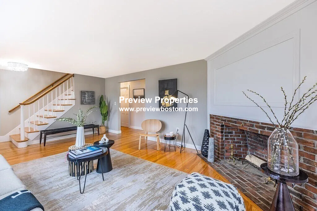 134 Stony Brook Rd, Belmont Center, Belmont, MA Spot Easy