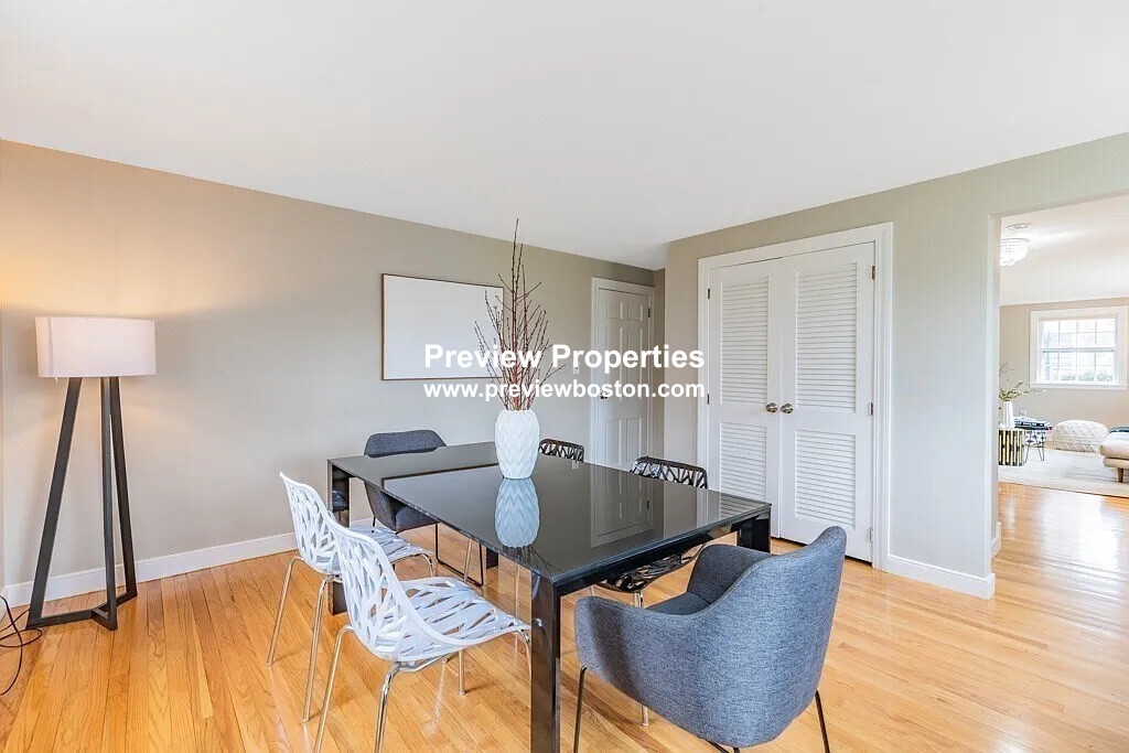 134 Stony Brook Rd, Belmont Center, Belmont, MA Spot Easy