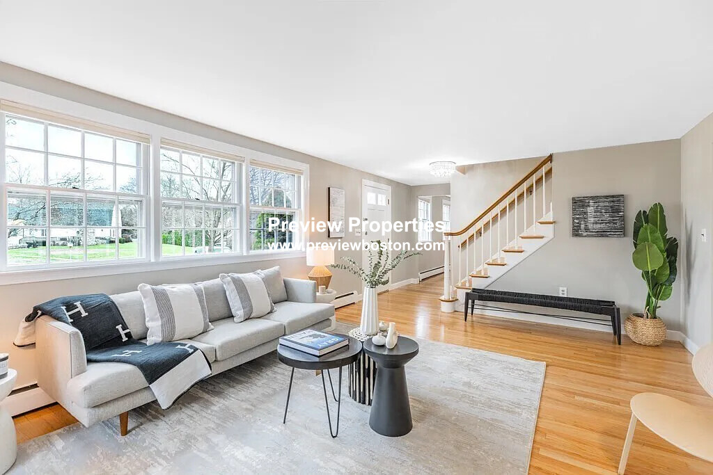 134 Stony Brook Rd, Belmont Center, Belmont, MA Spot Easy