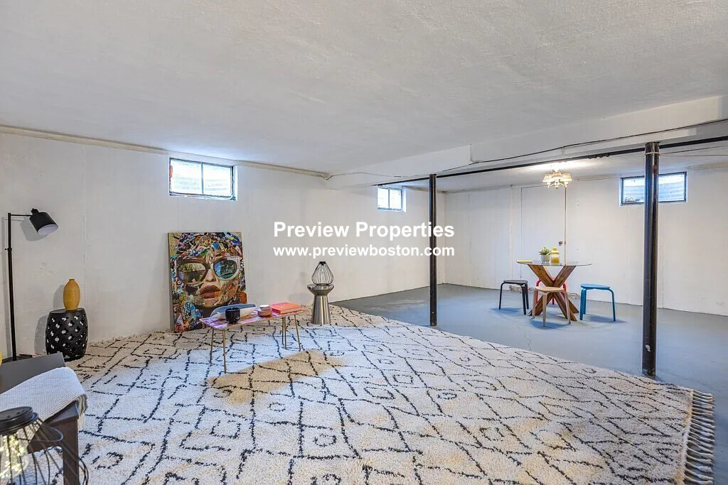 134 Stony Brook Rd, Belmont Center, Belmont, MA Spot Easy