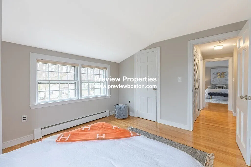 134 Stony Brook Rd, Belmont Center, Belmont, MA Spot Easy