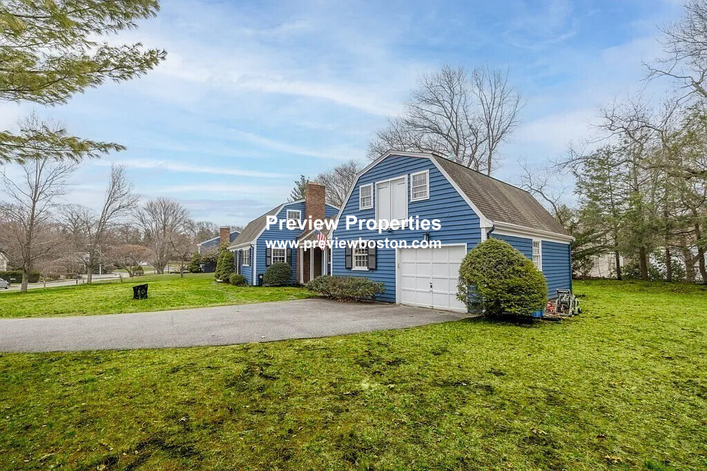 134 Stony Brook Rd, Belmont Center, Belmont, MA Spot Easy