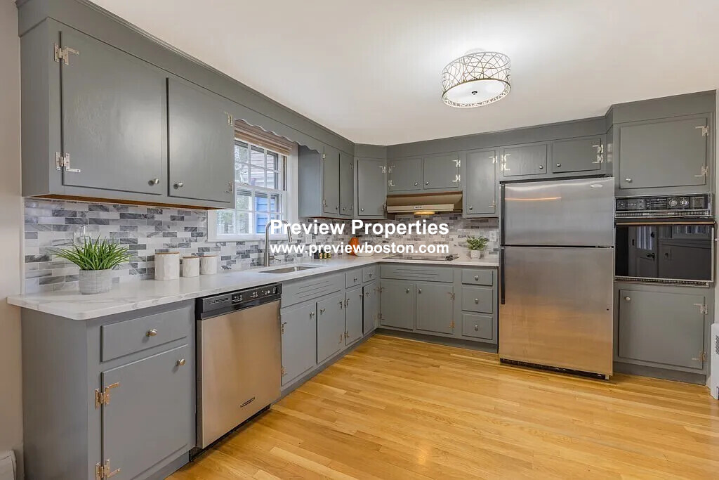 134 Stony Brook Rd, Belmont Center, Belmont, MA Spot Easy