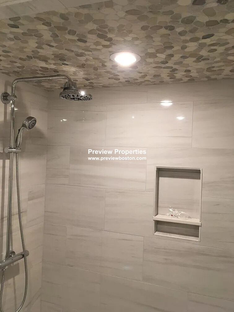 102 Crestview Rd, Belmont Hill