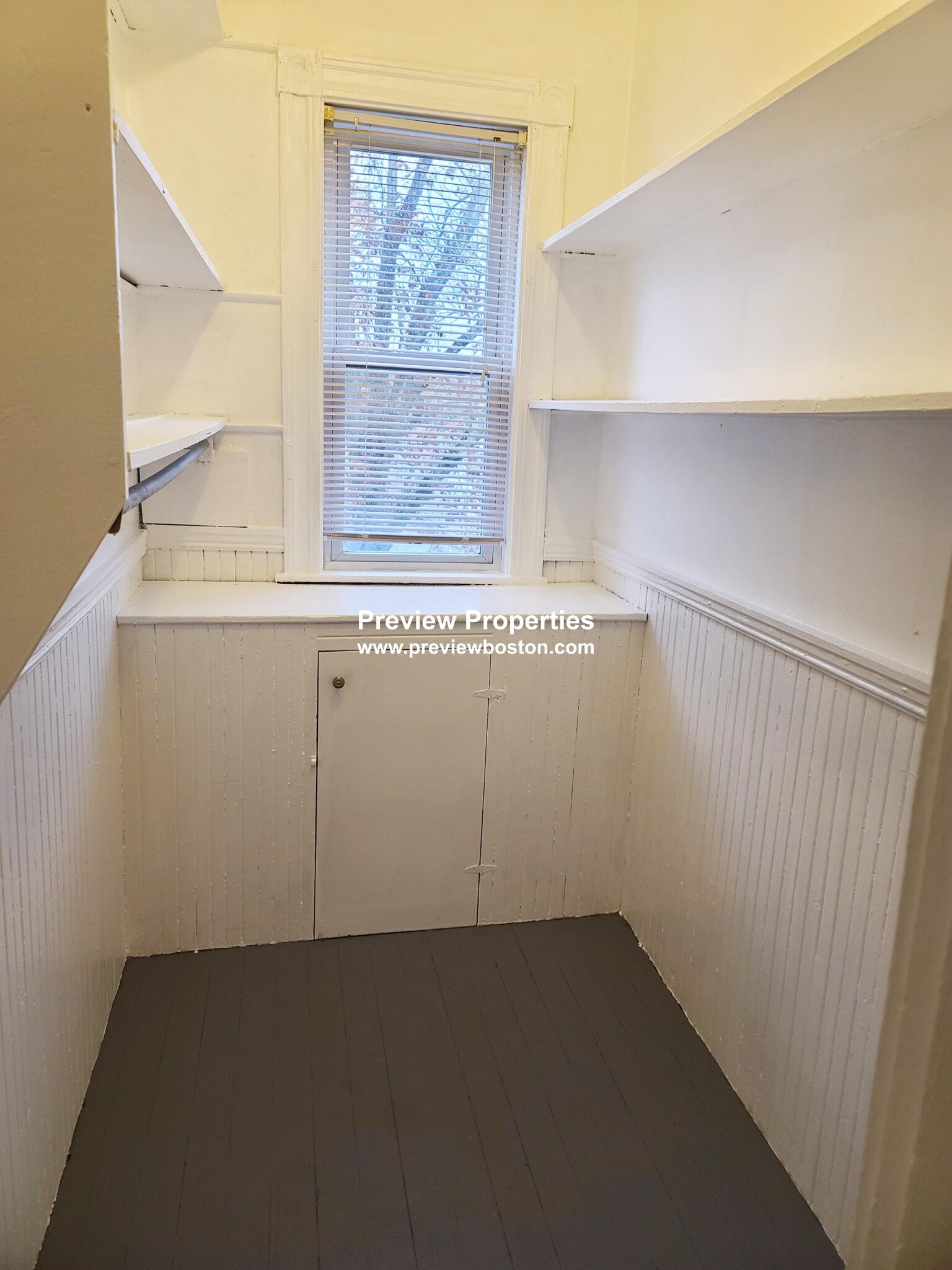 348 Faneuil St, Brighton