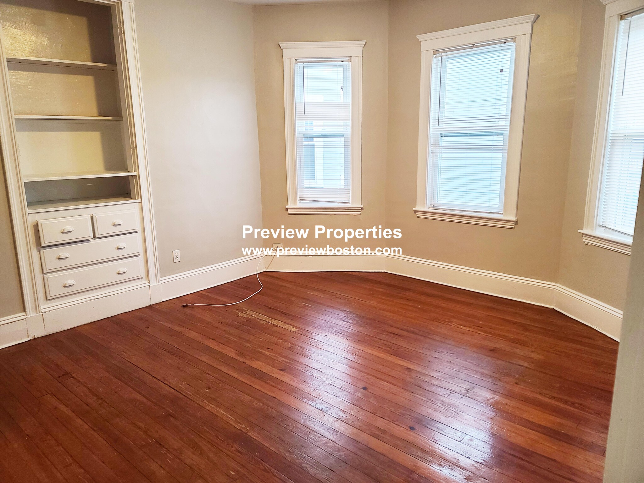 348 Faneuil St, Brighton