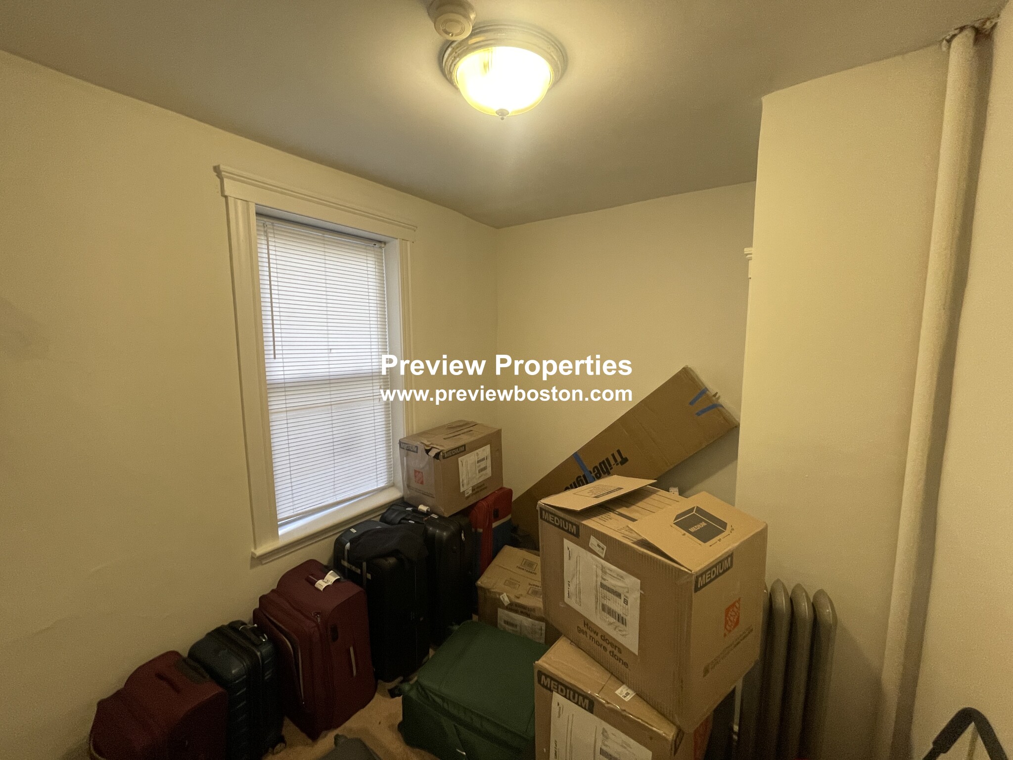 6 Camelot Ct, Allston