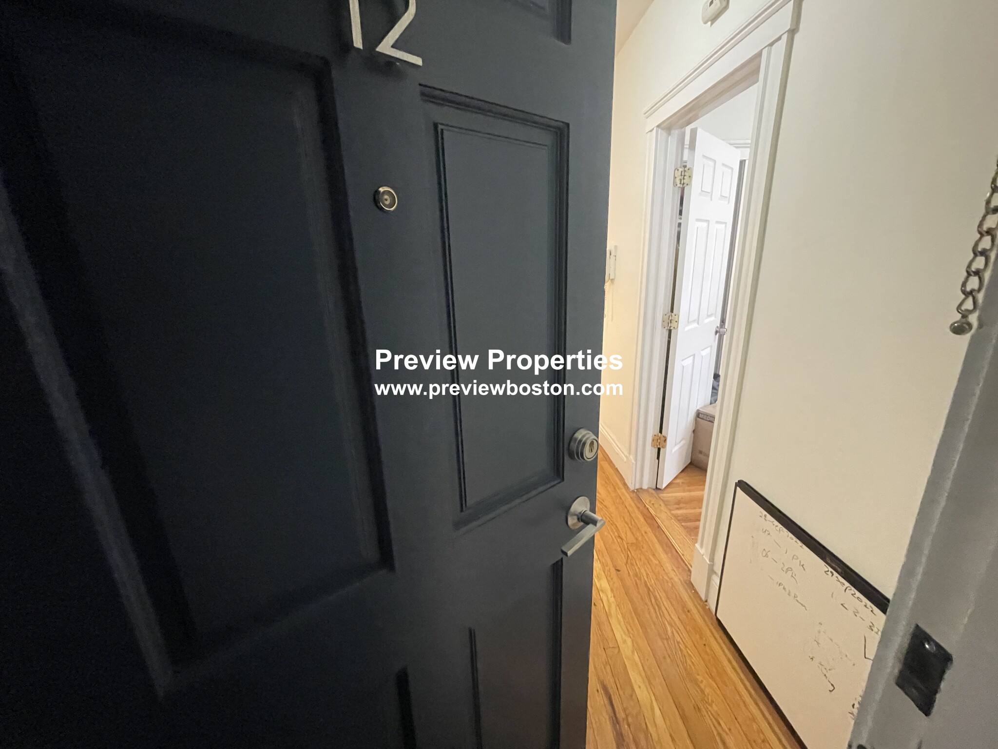 6 Camelot Ct, Allston