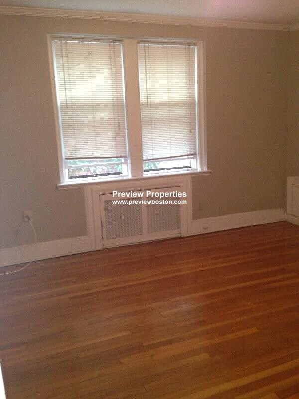 251 Kelton St, Allston