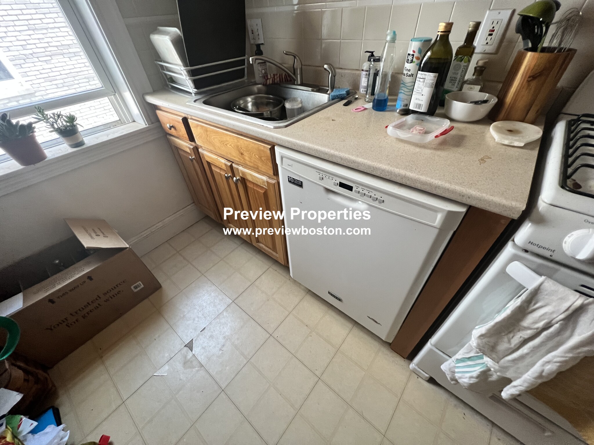 10 Melvin Ave, Brighton