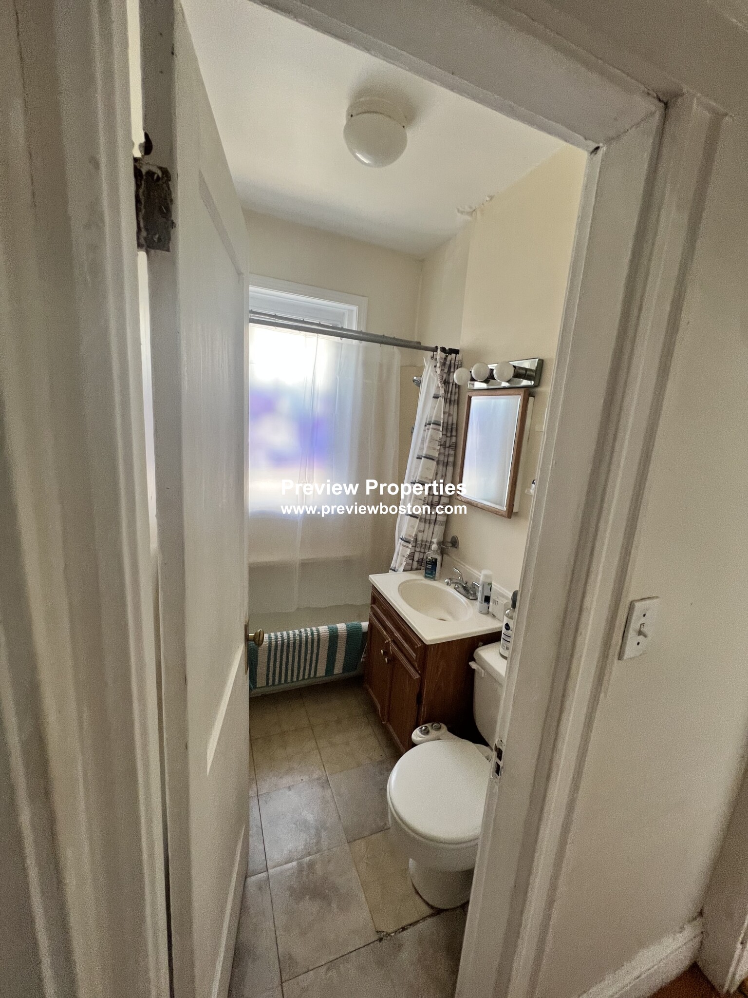 10 Melvin Ave, Brighton