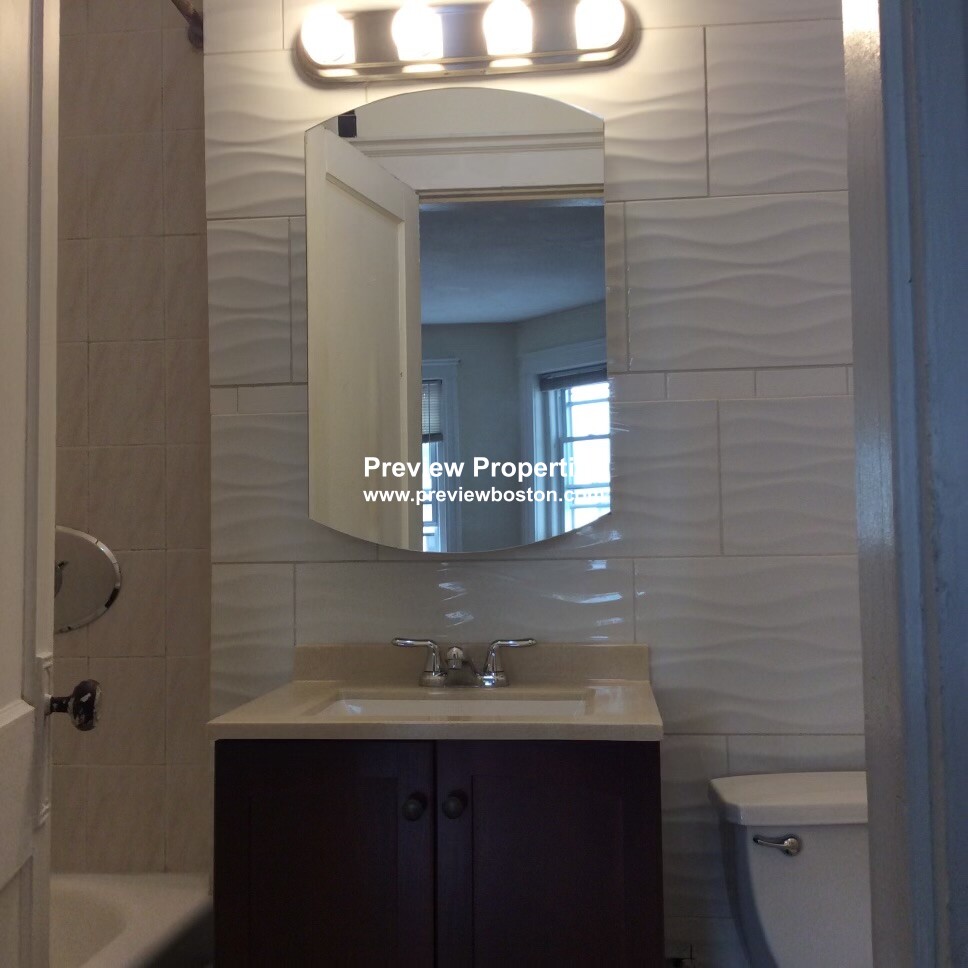 1560 Commonwealth Ave, Brighton