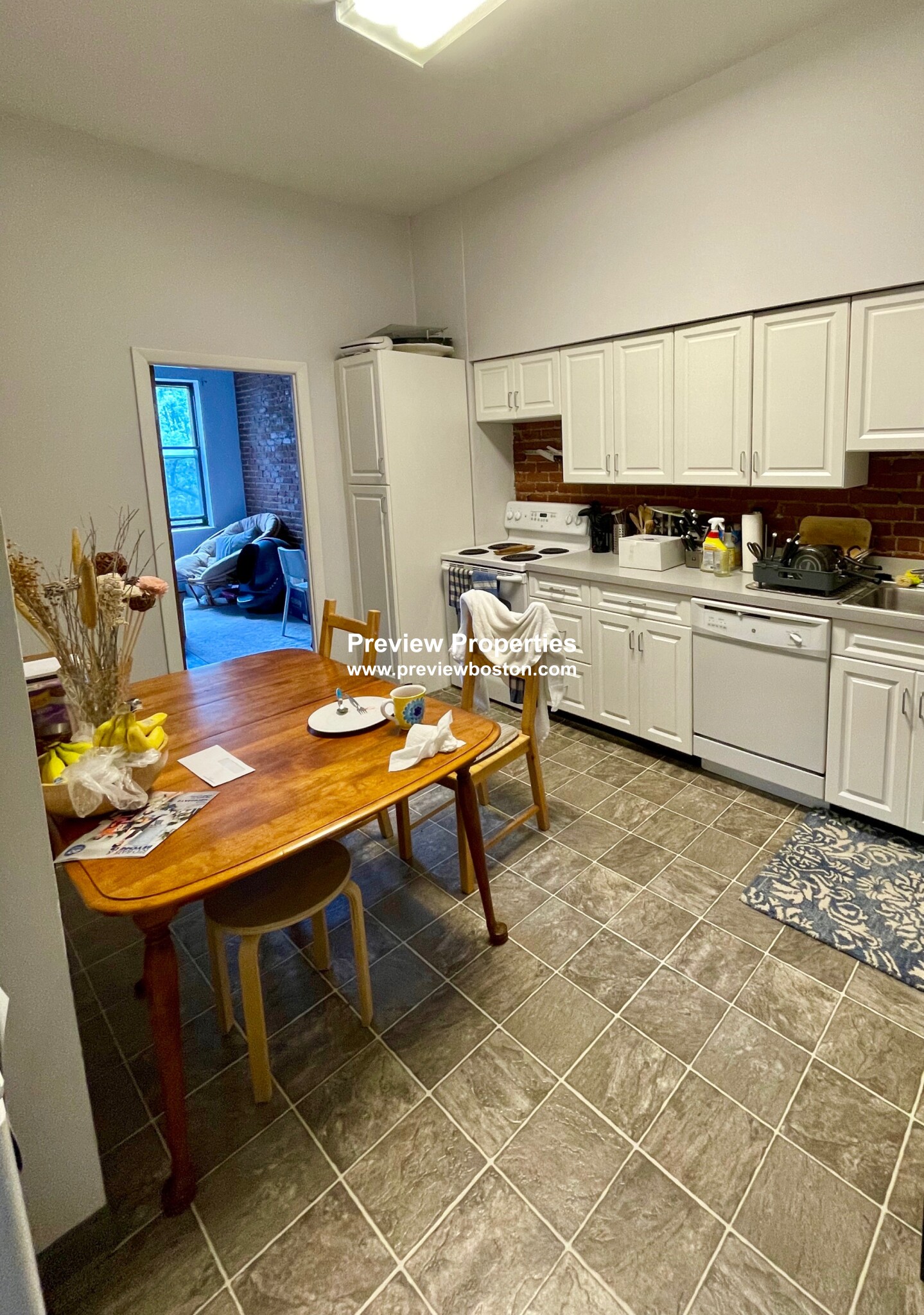 15 Stearns Rd, Coolidge Corner