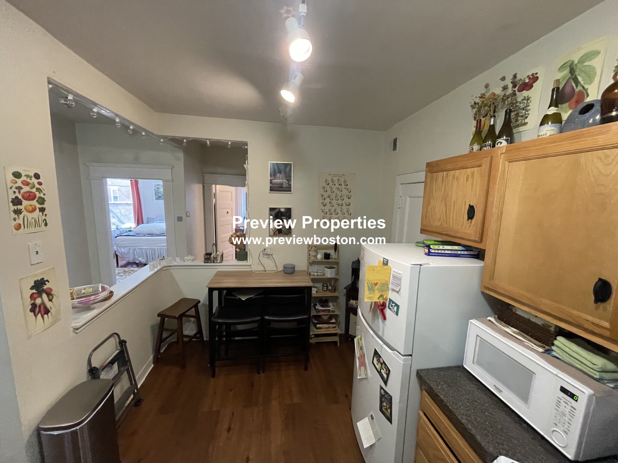 1595 Beacon St, Washington Square