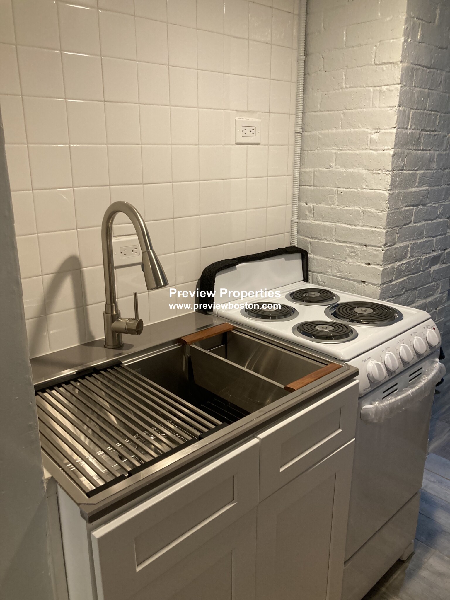 155 Kilsyth Rd, Brighton