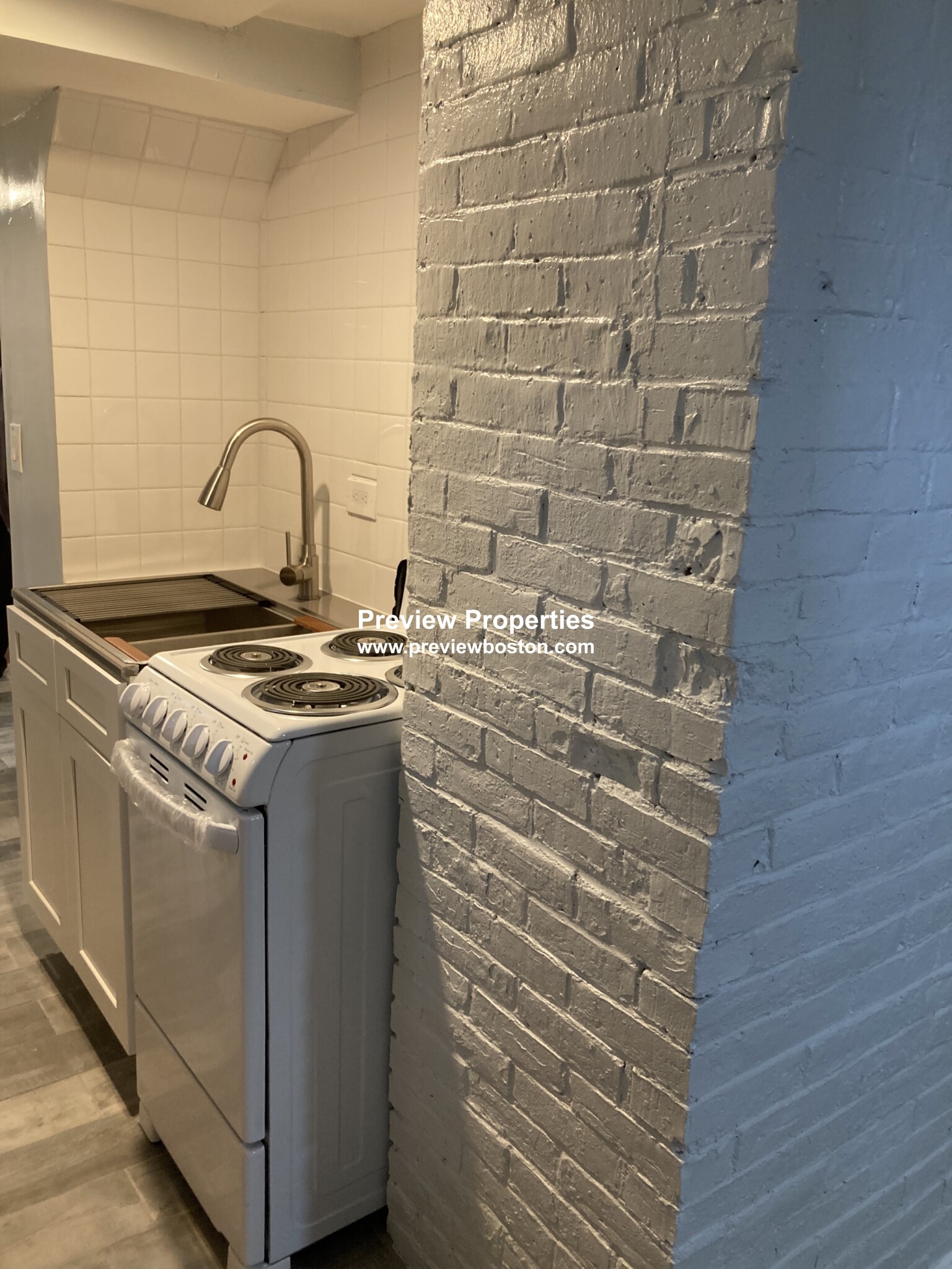 155 Kilsyth Rd, Brighton