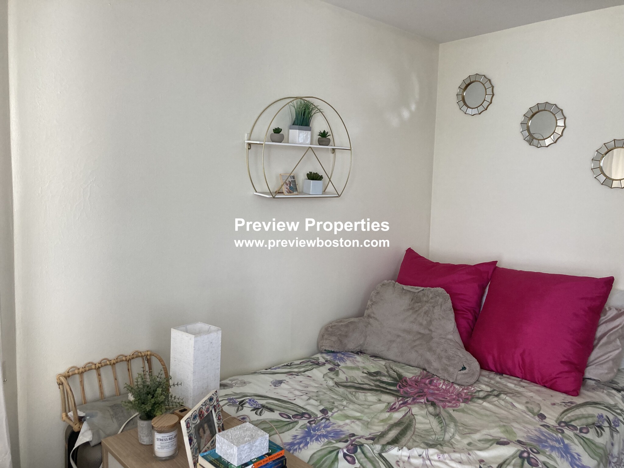 90 Winthrop Shore Dr, Winthrop