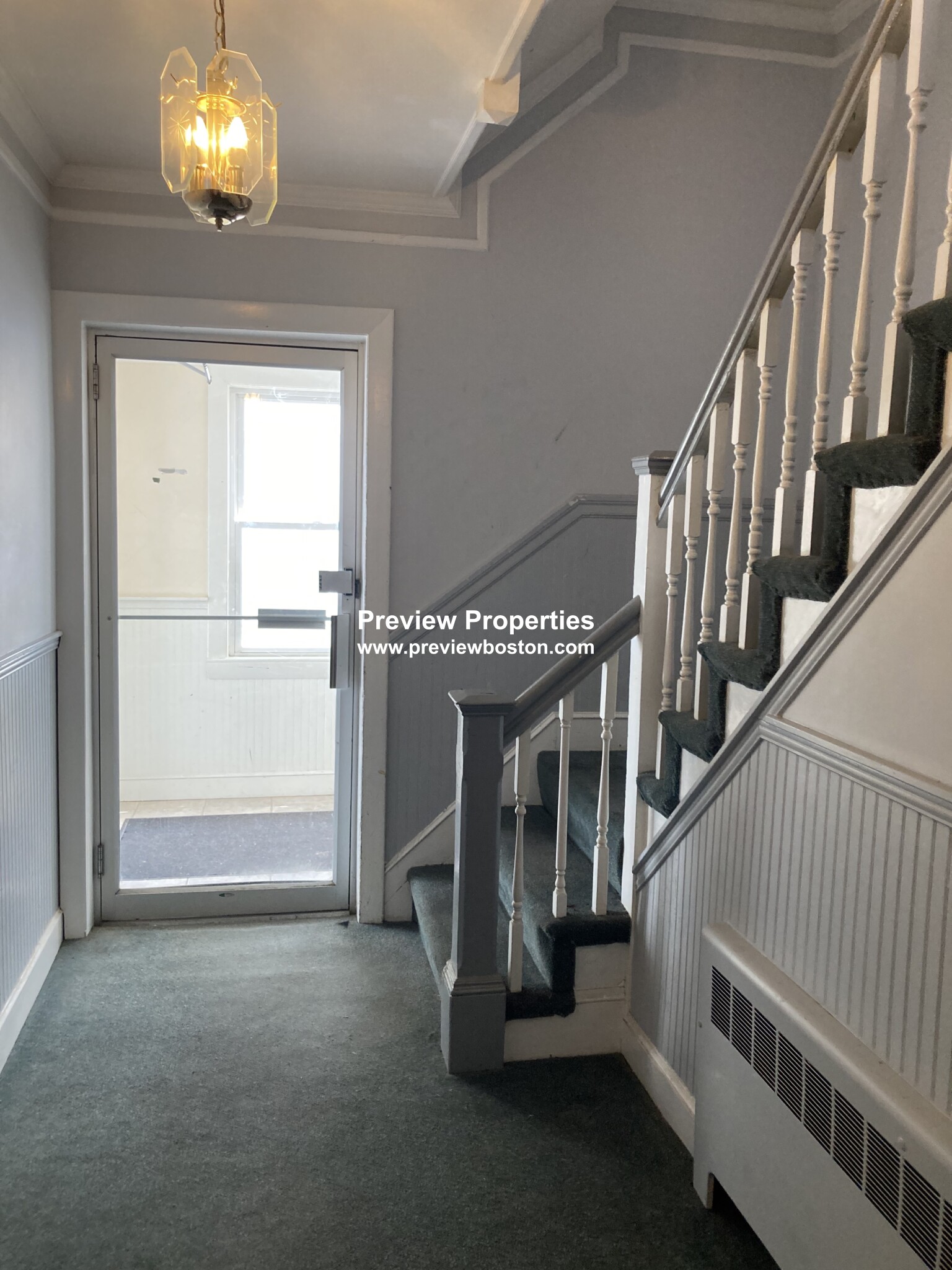 90 Winthrop Shore Dr, Winthrop