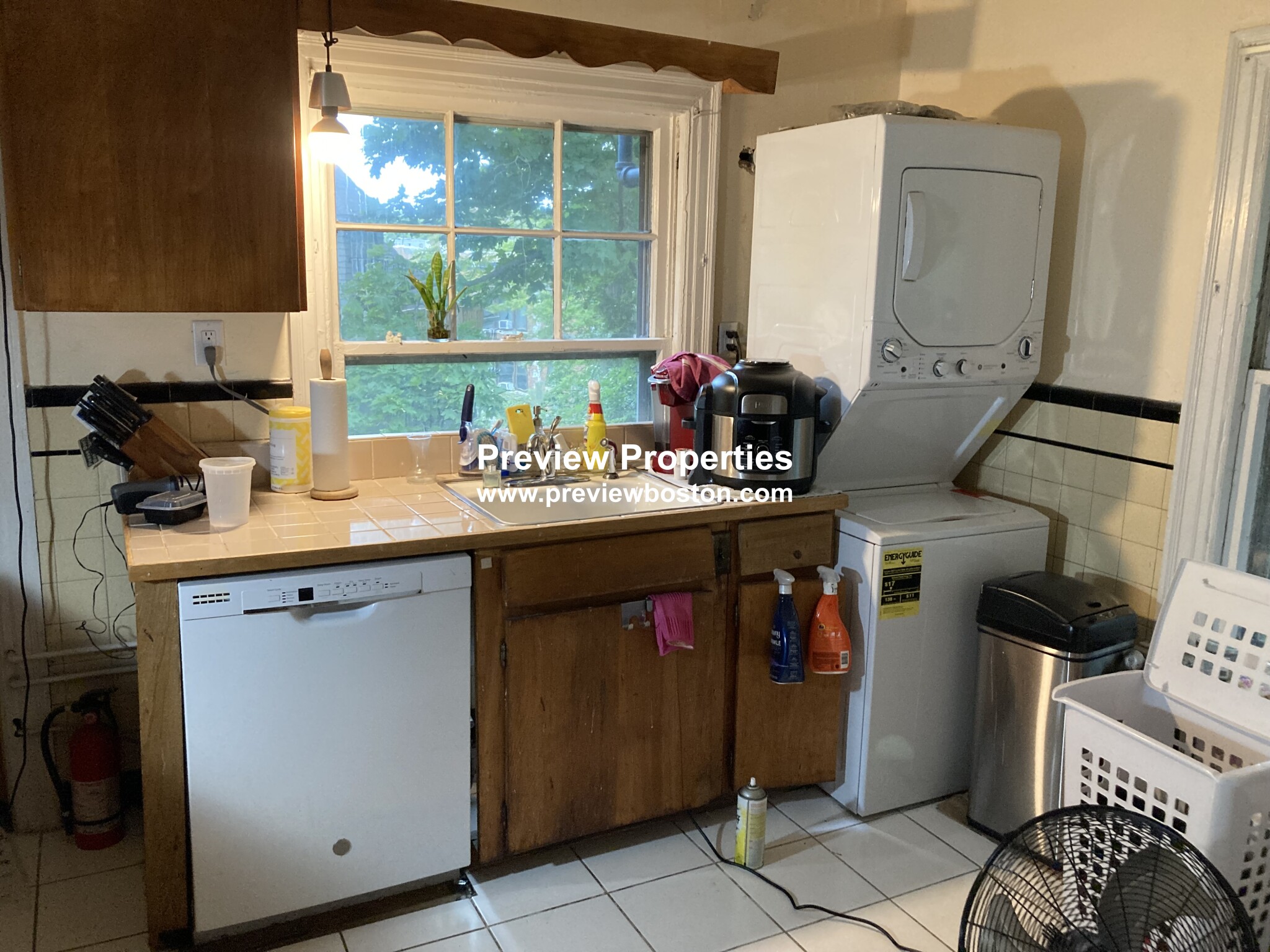 132 Kilsyth Rd, Brighton