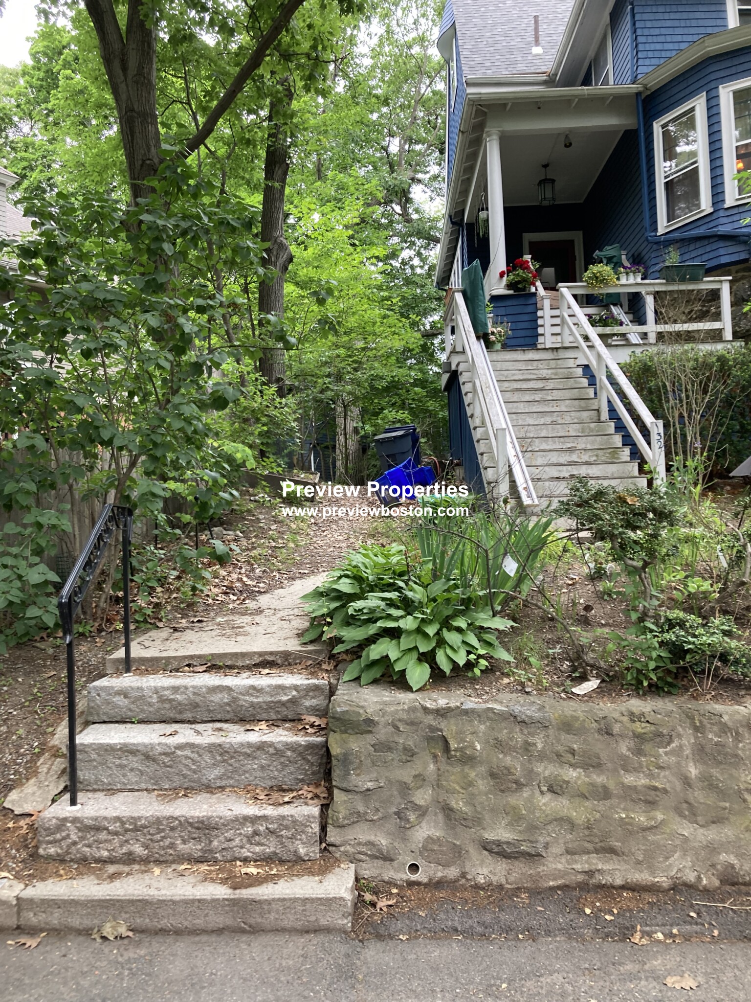 132 Kilsyth Rd, Brighton