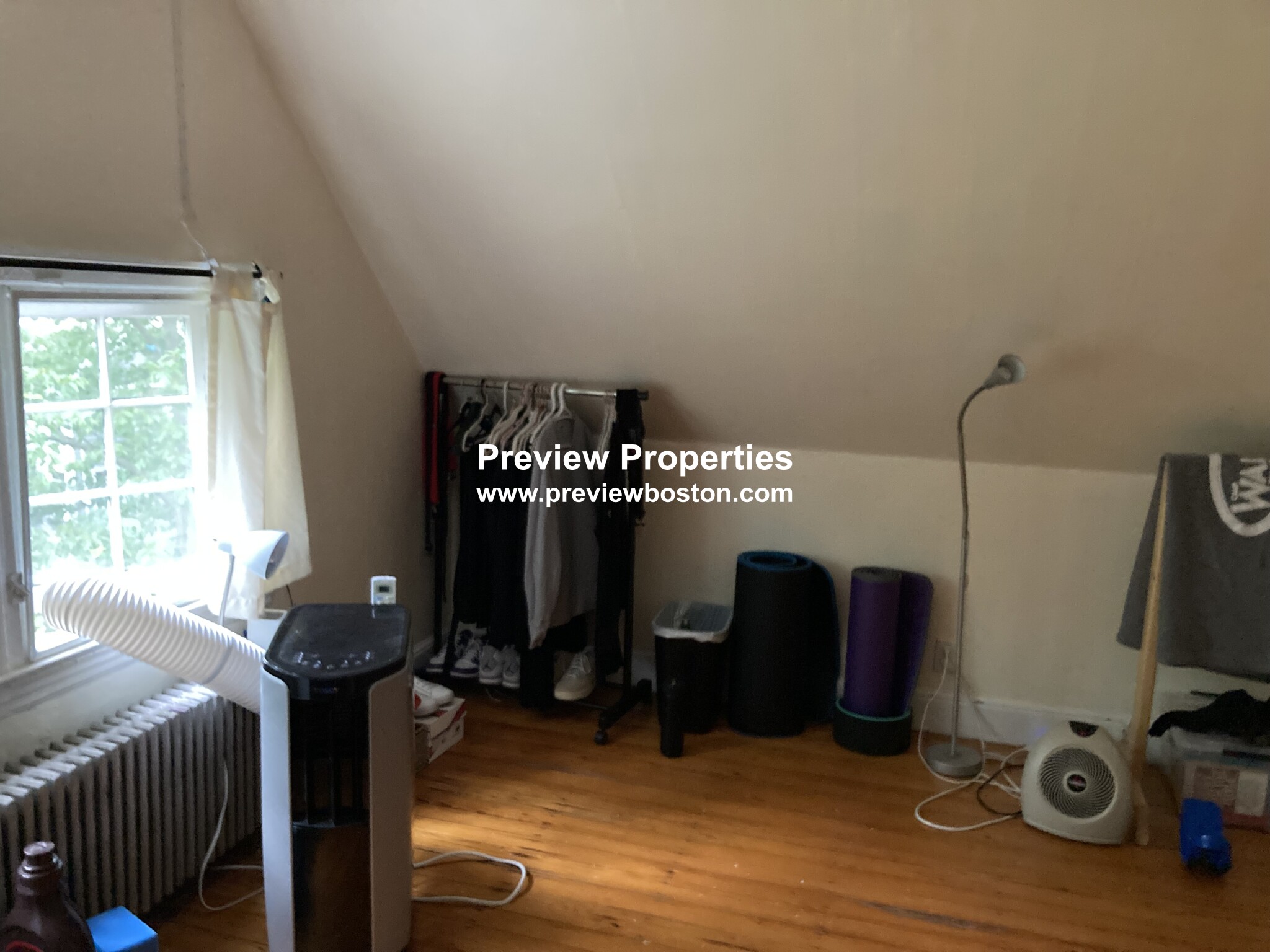 132 Kilsyth Rd, Brighton