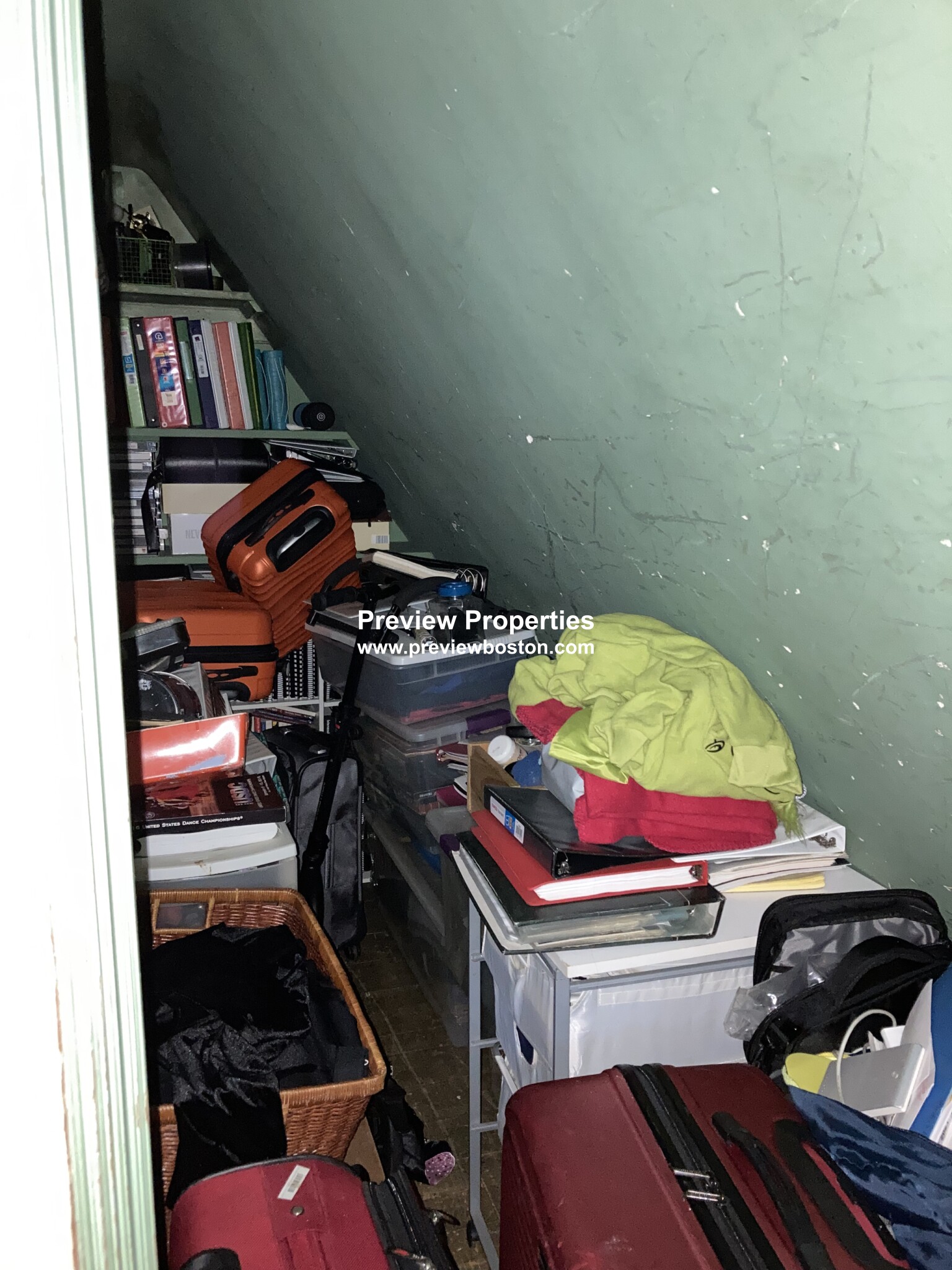 132 Kilsyth Rd, Brighton