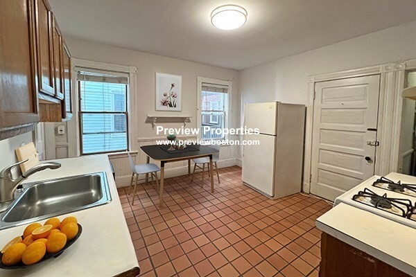 38 Calvin, Harvard Square