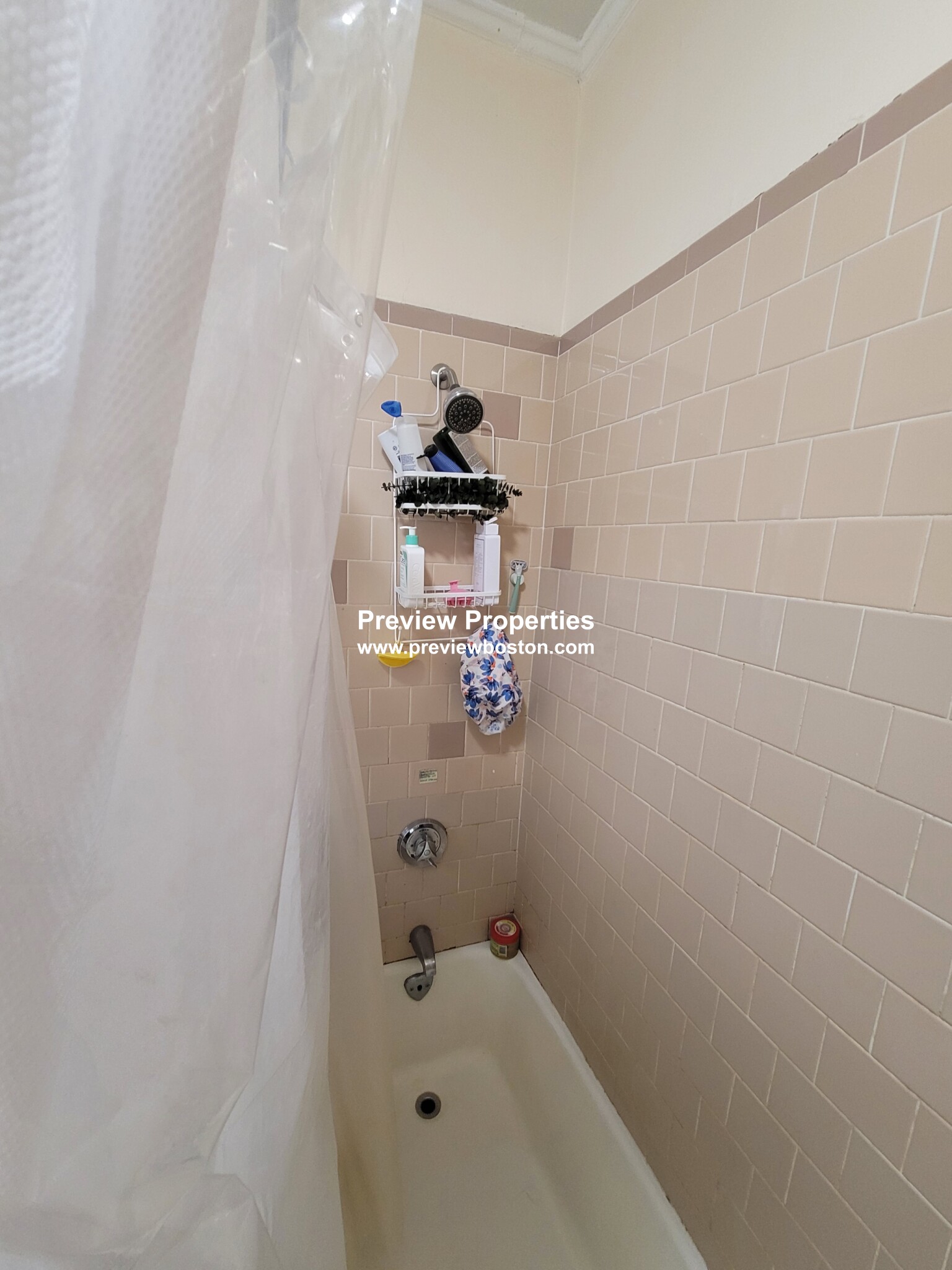 52 Brainerd Rd, Allston