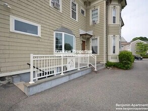 55 Chestnut Hill Ave, Brighton