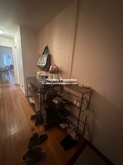 11 Aberdeen St, Fenway