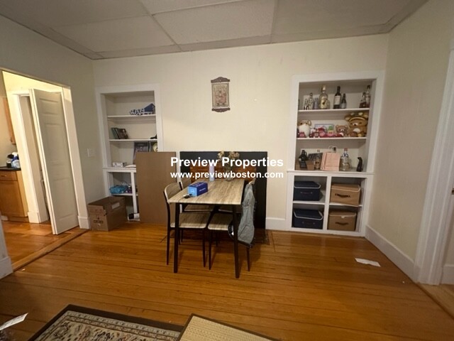 11 Aberdeen St, Fenway