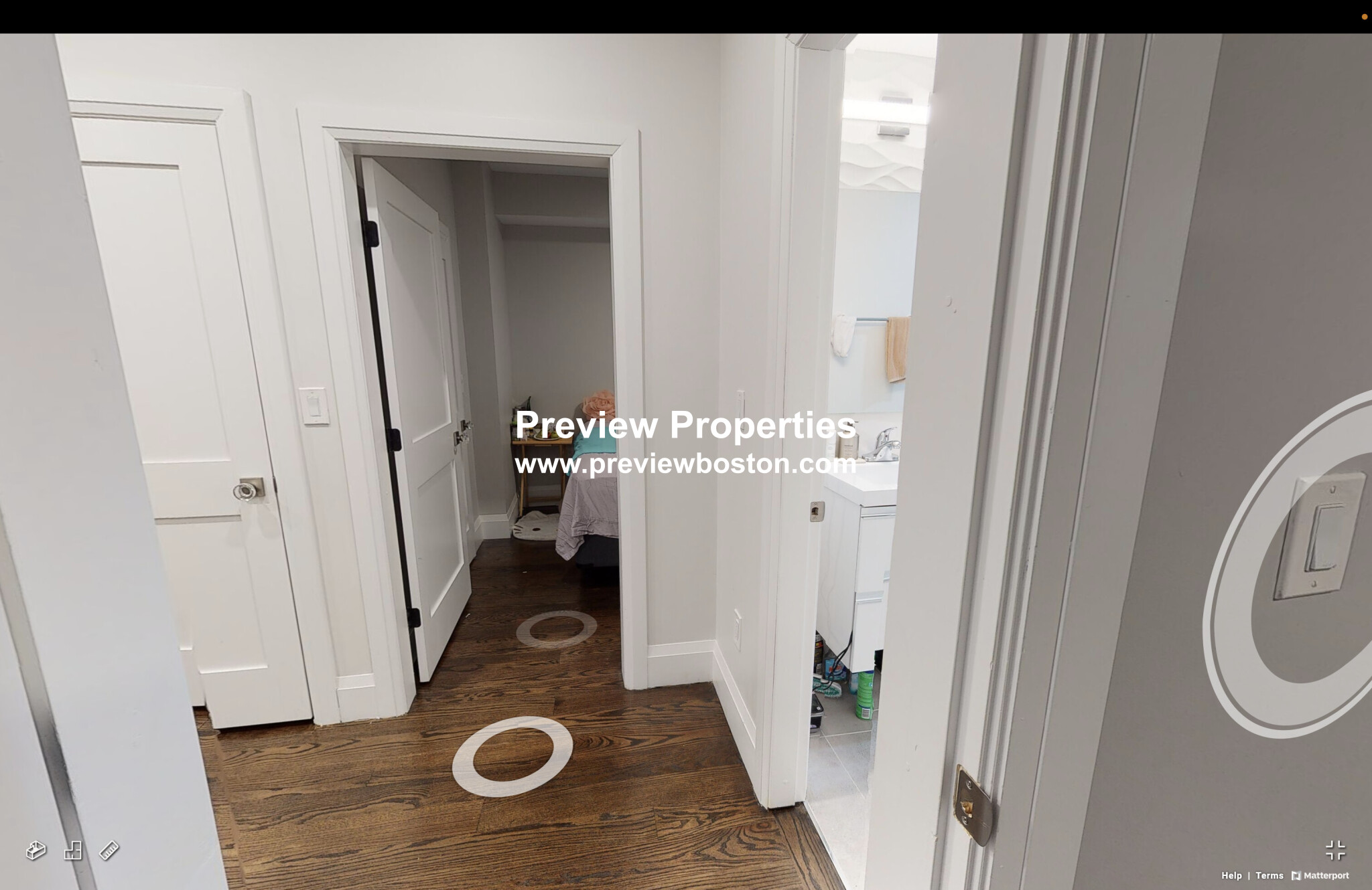 7 Strathmore Rd, Washington Square