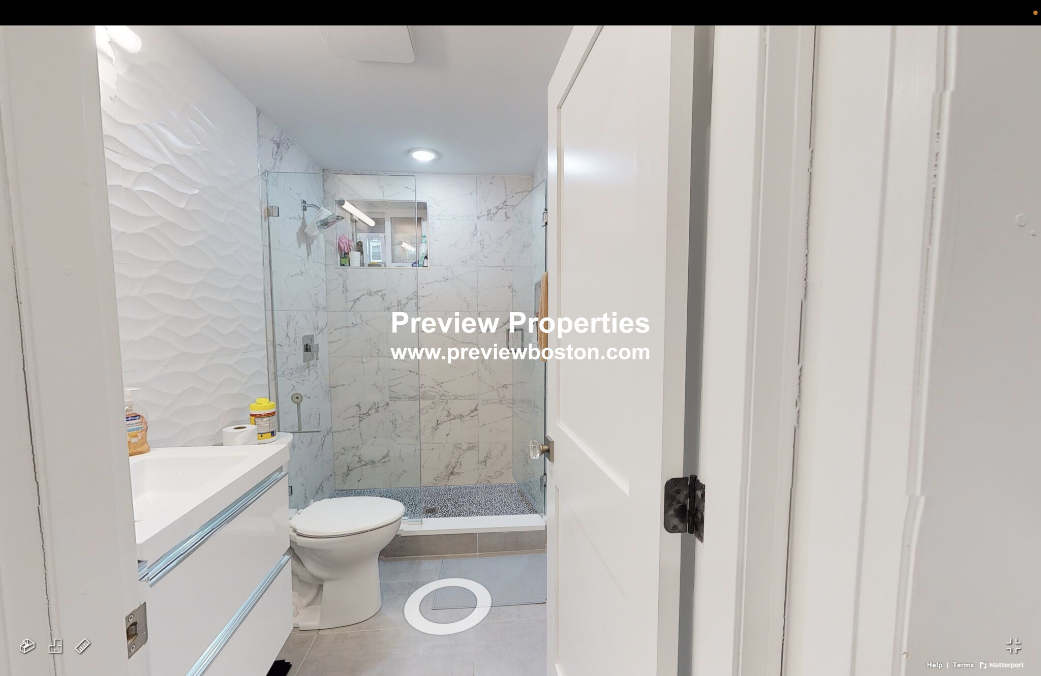 7 Strathmore Rd, Washington Square