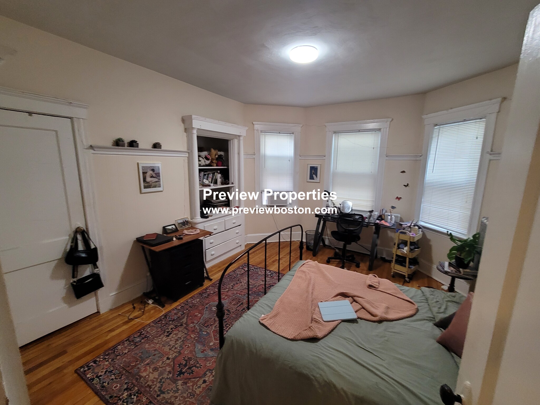 52 Brainerd Rd, Allston