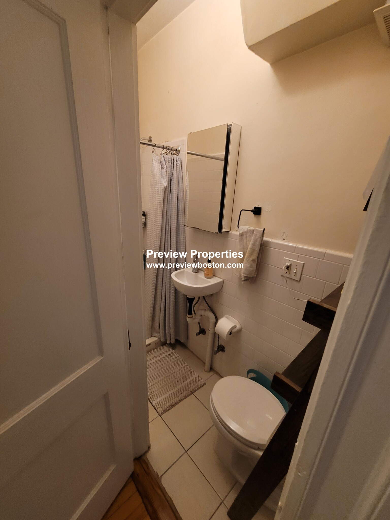 52 Brainerd Rd, Allston