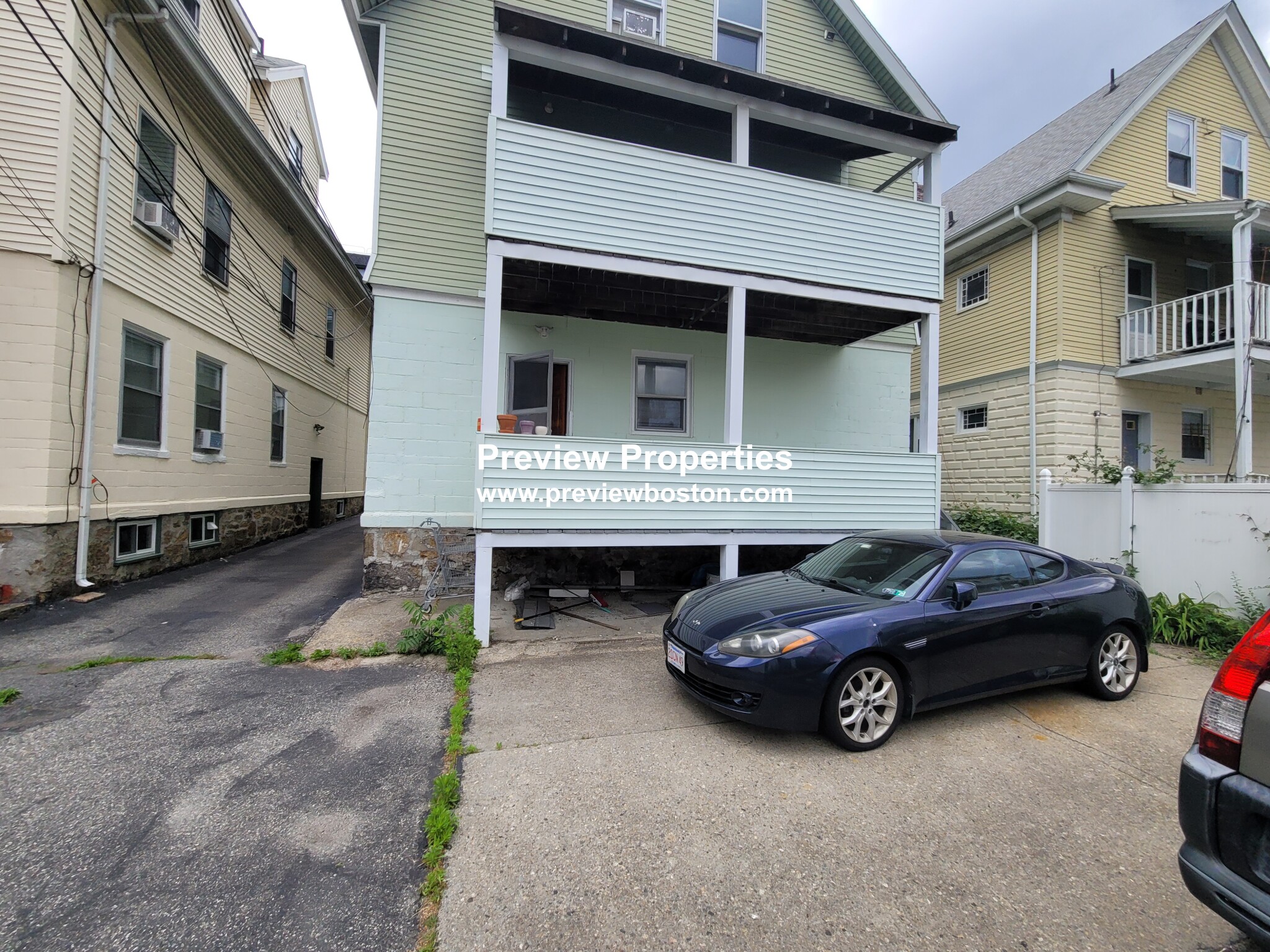 52 Brainerd Rd, Allston