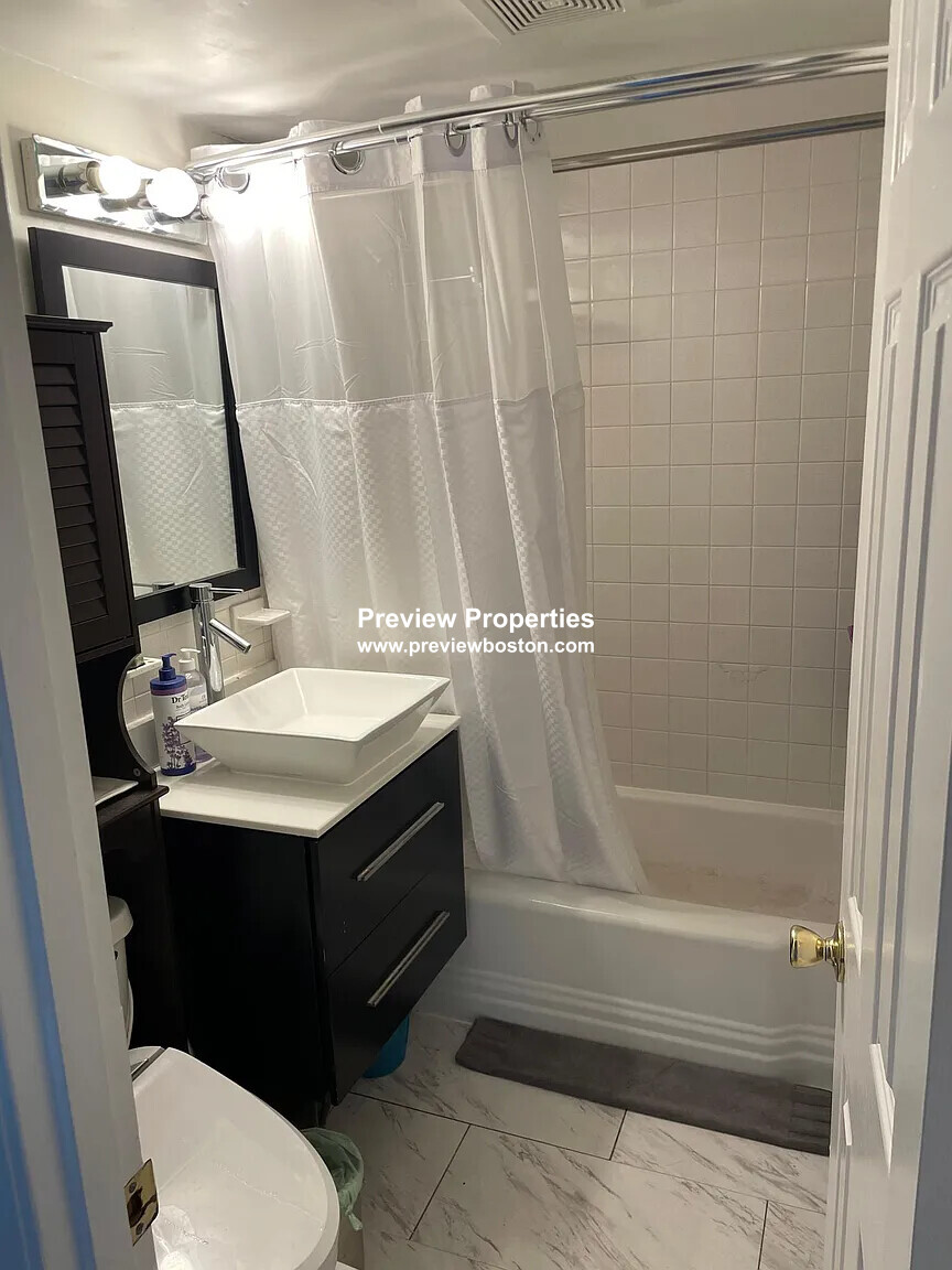 38 Carey Ave, Watertown