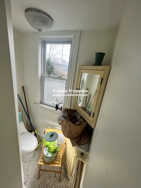 184 School St, Jamaica Plain