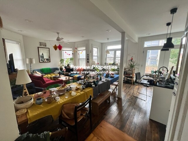 184 School St, Jamaica Plain