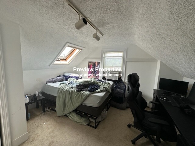 24 Shepard St, Brighton