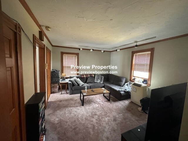 24 Shepard St, Brighton