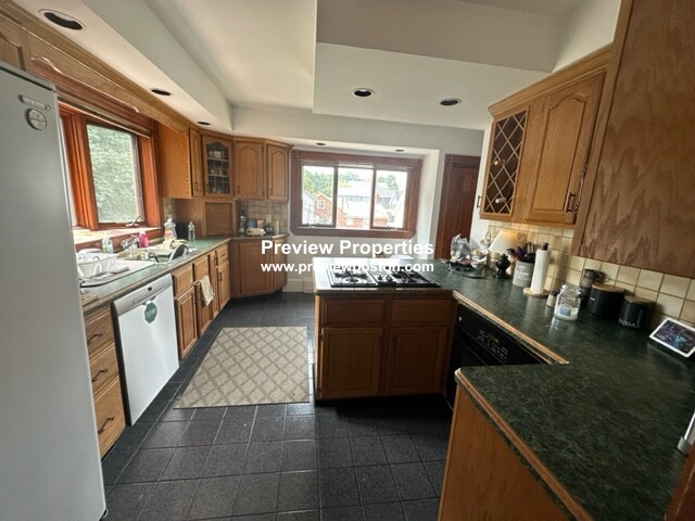 24 Shepard St, Brighton