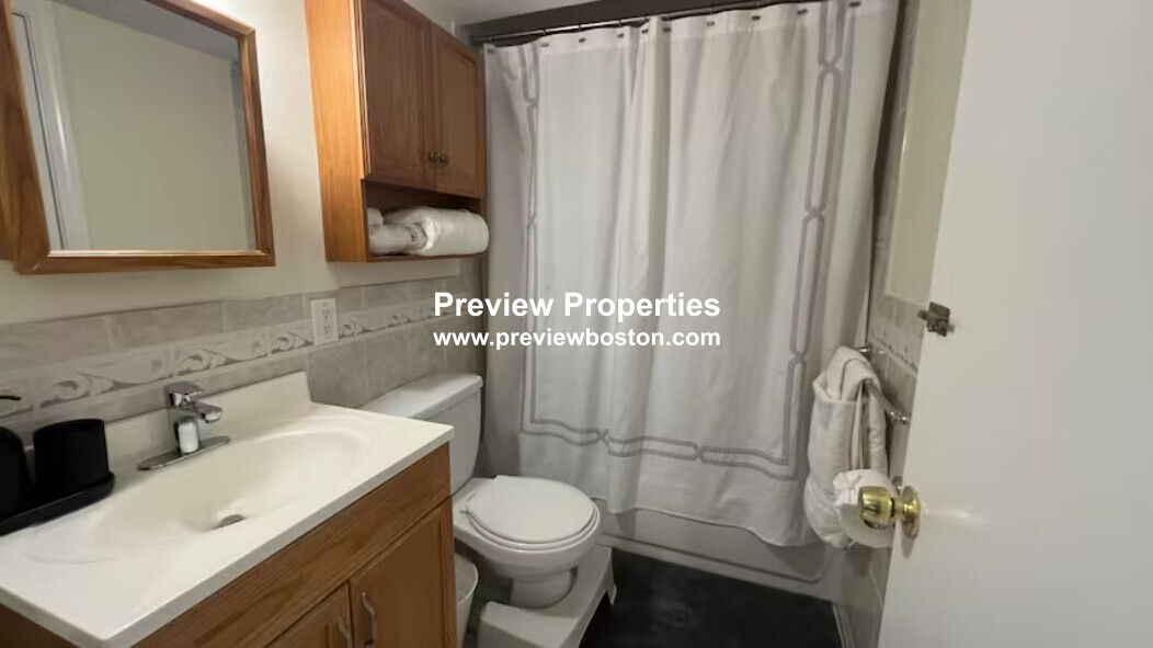 60 Kenrick St, Brighton