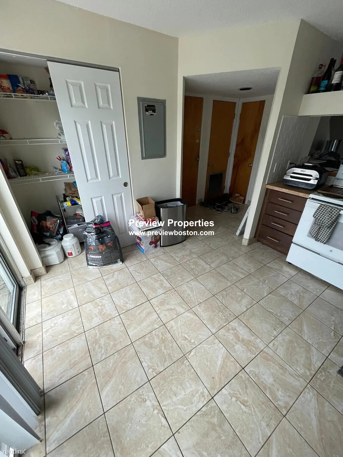 140 North Beacon St, Brighton