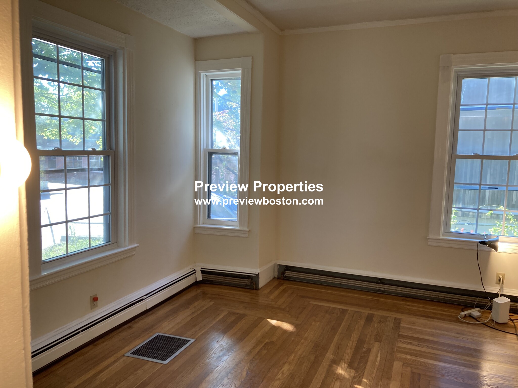 47 North Beacon St, Allston