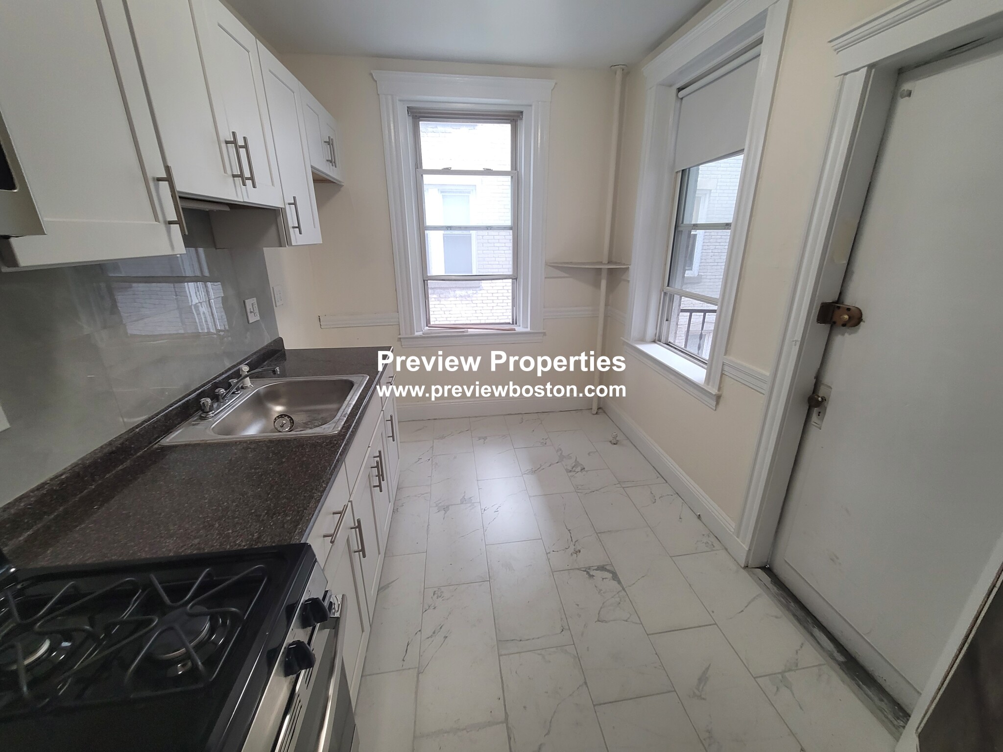 135 Washington St, Brighton