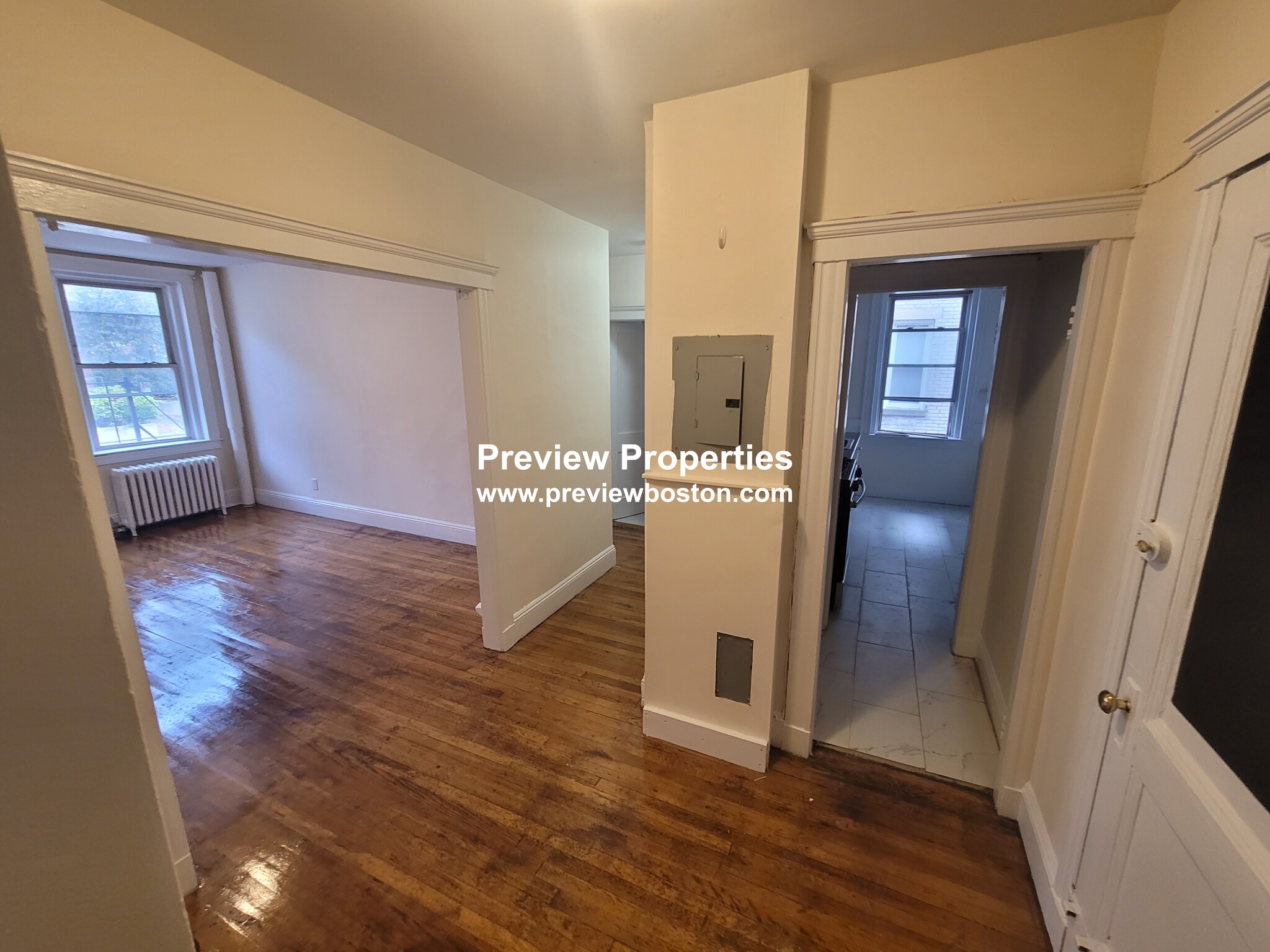 135 Washington St, Brighton