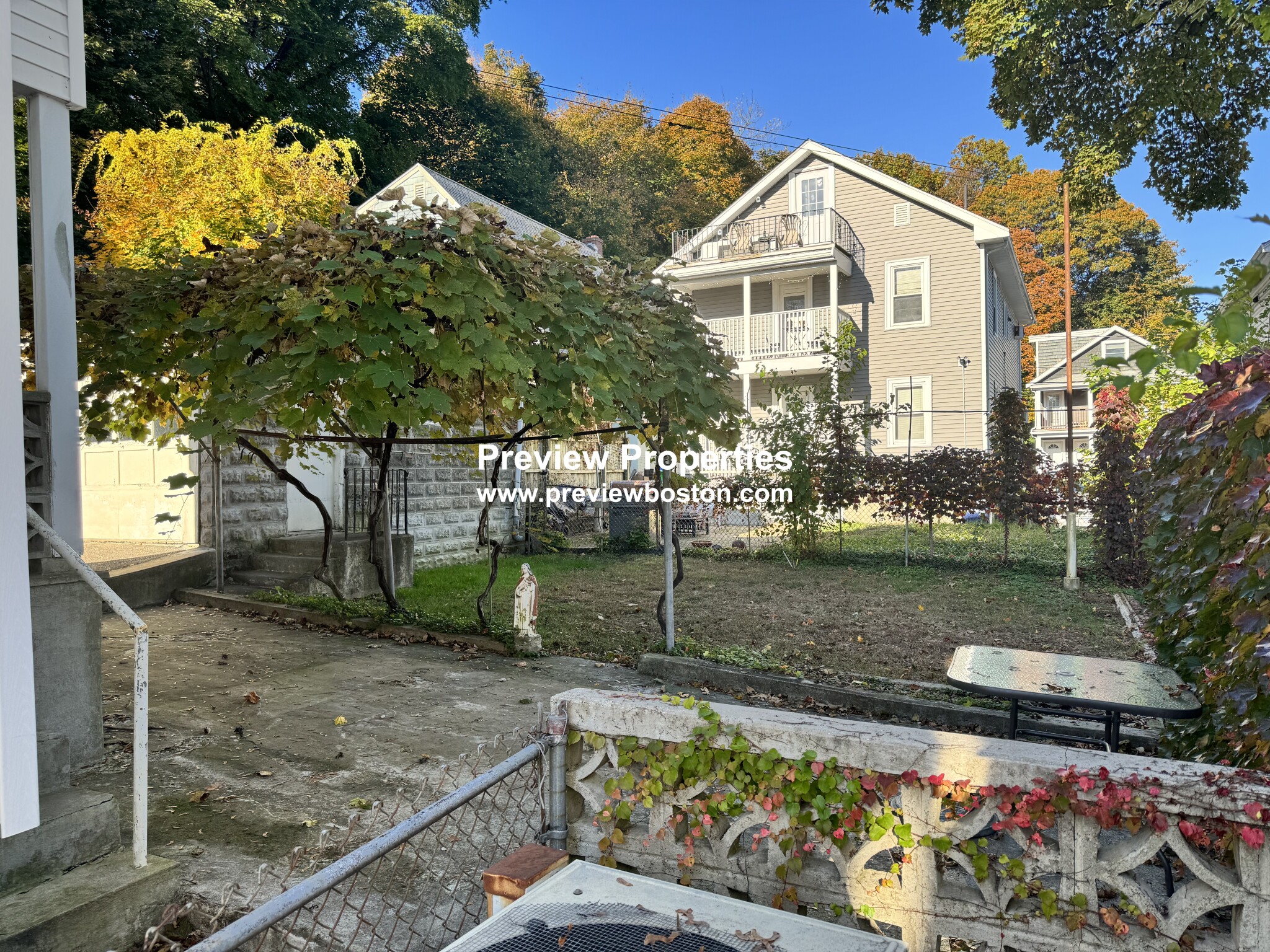 34 Dickinson Rd, Brighton